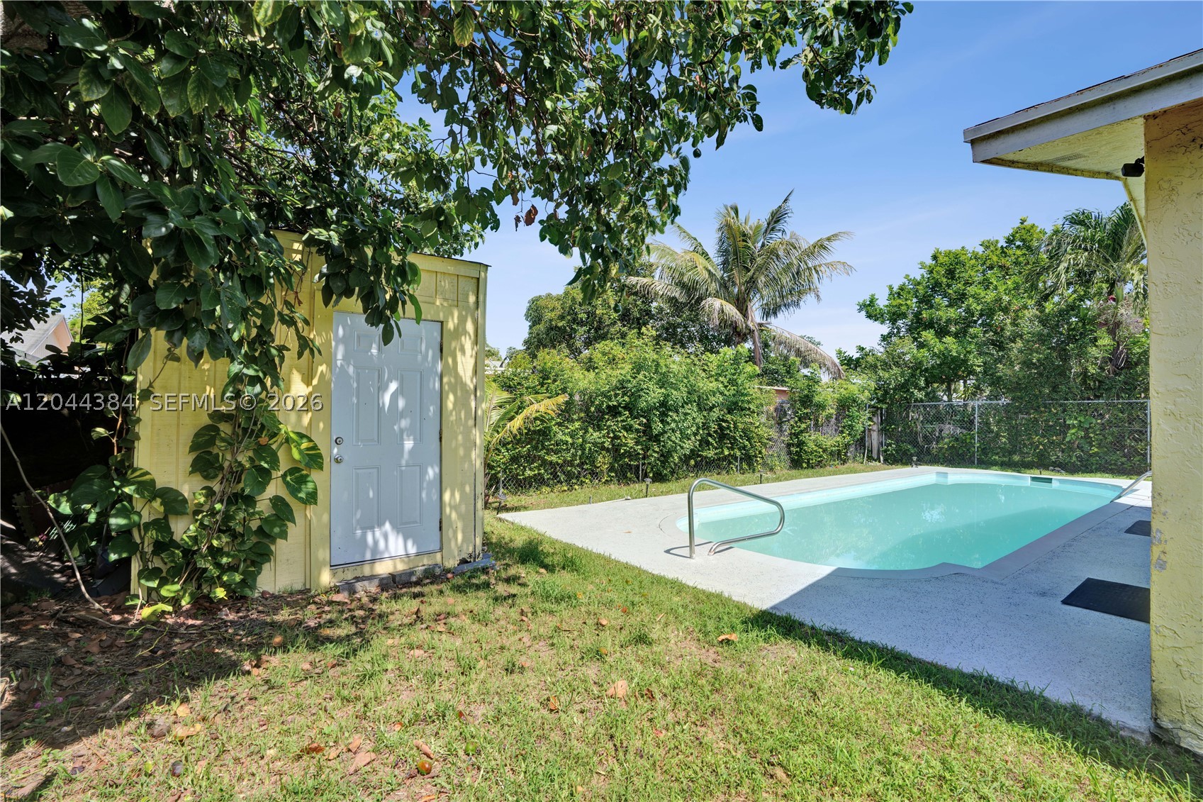 NORTH LAUDERDALE VILLAGE - Residential