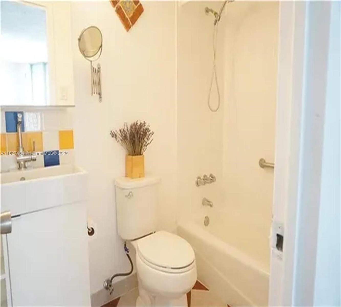 CHELSEA BAYVIEW CONDO - Residential Lease