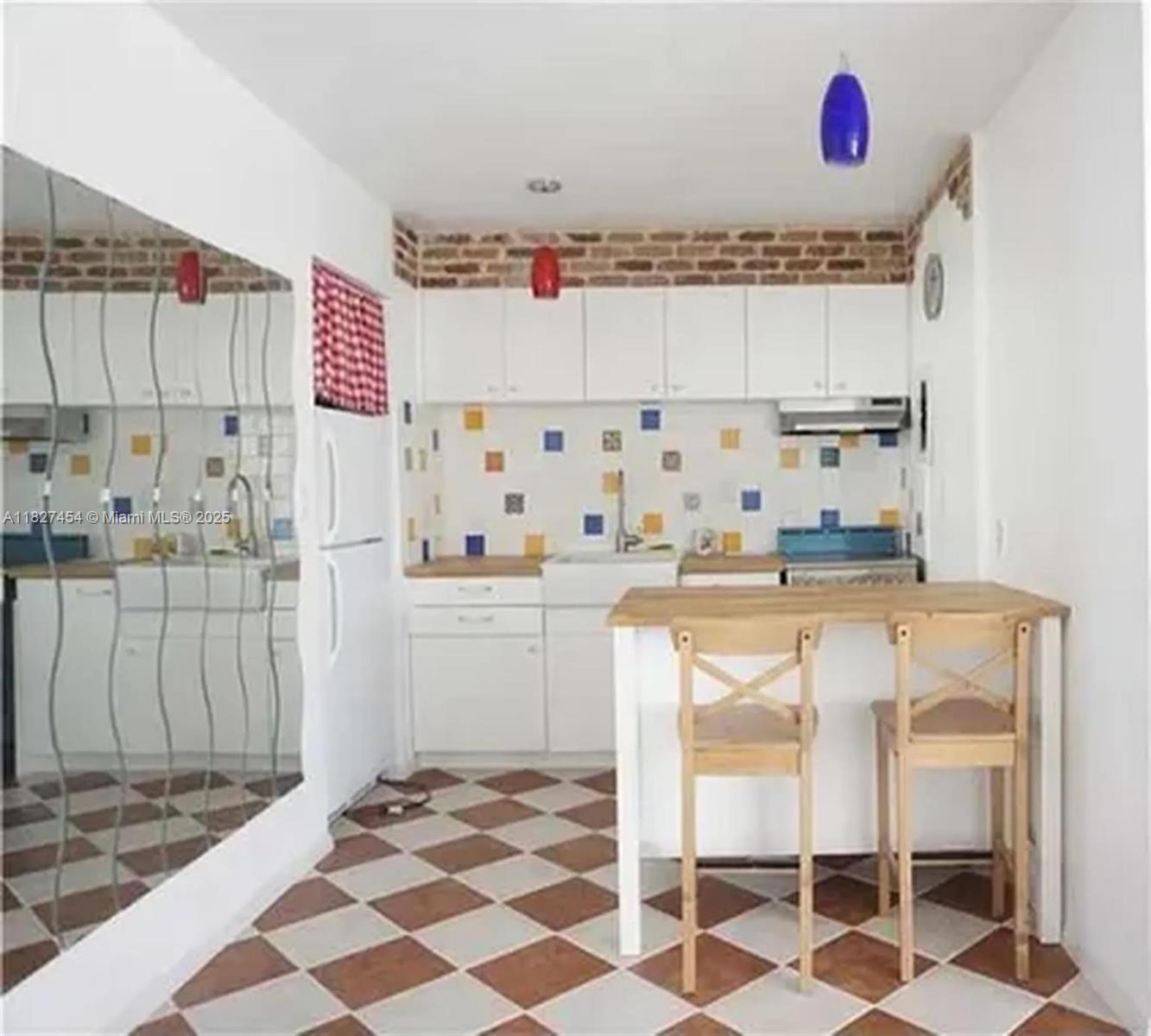 CHELSEA BAYVIEW CONDO - Residential Lease