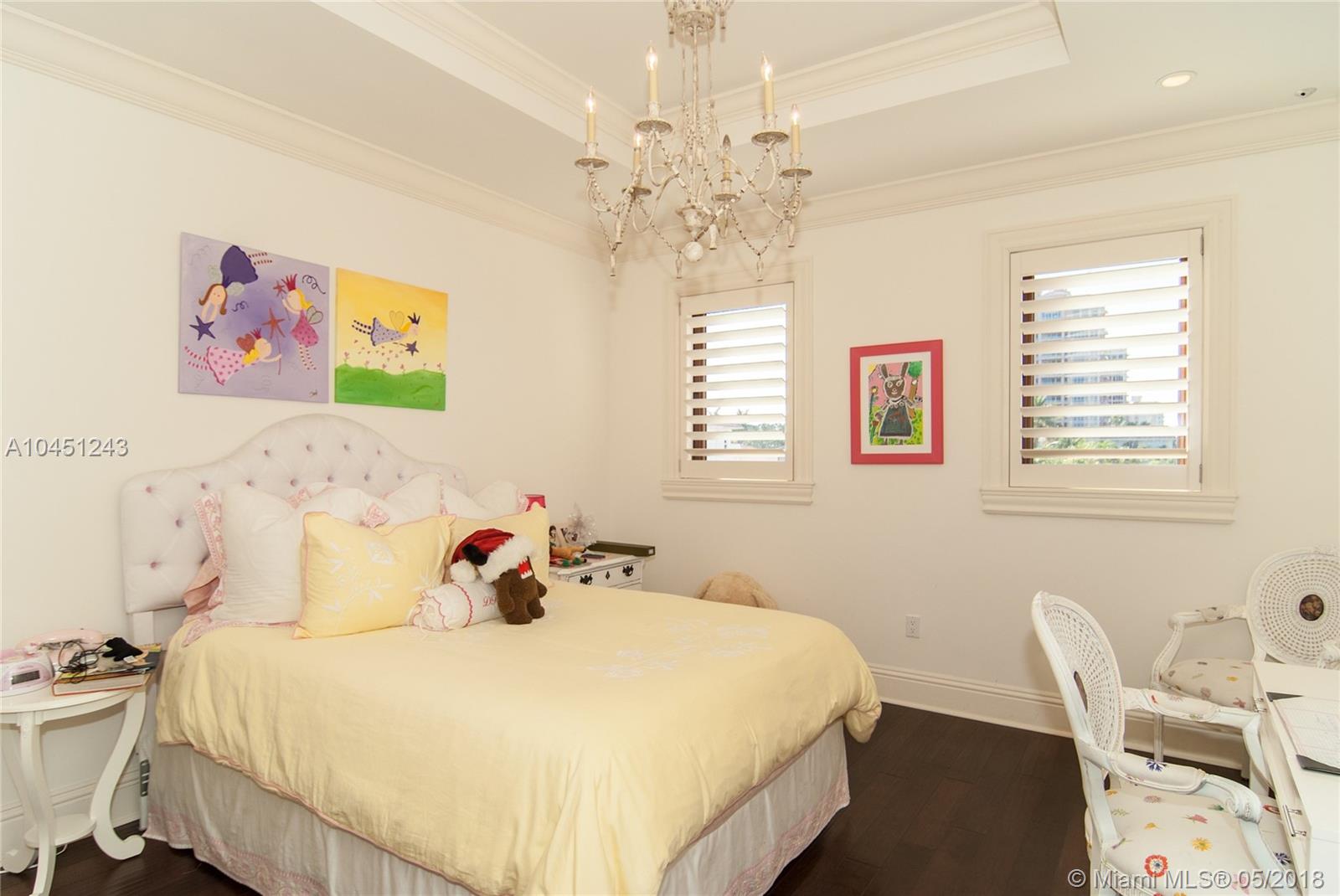 SUNRISE HARBOUR REV PL - Residential