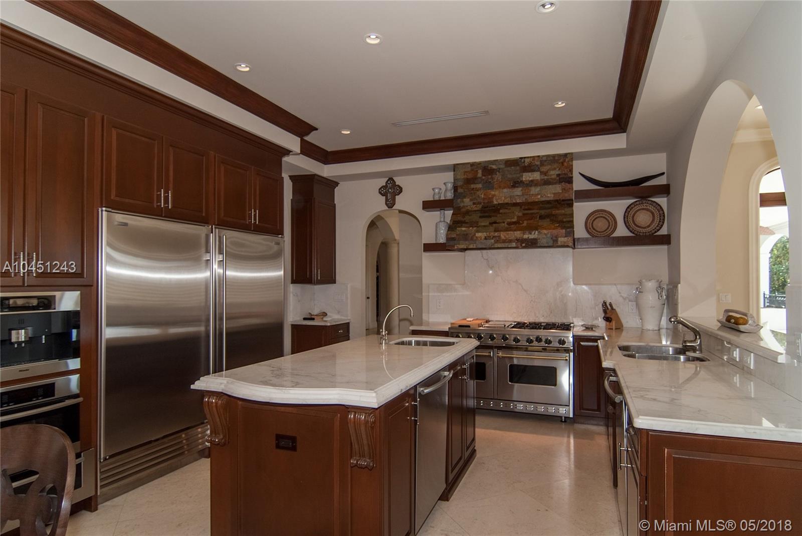 SUNRISE HARBOUR REV PL - Residential