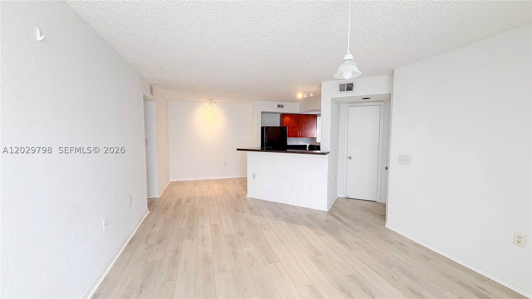 ISLES AT LAGO MAR CONDO - Residential Lease