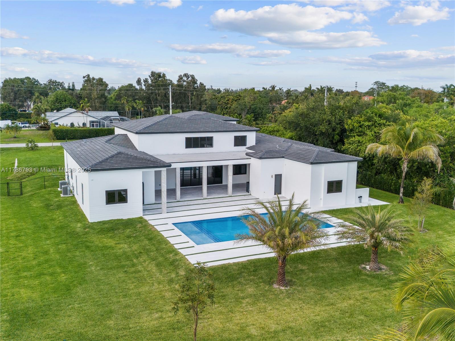 CHAMBERS LAND CO SUB SE1/ - Residential