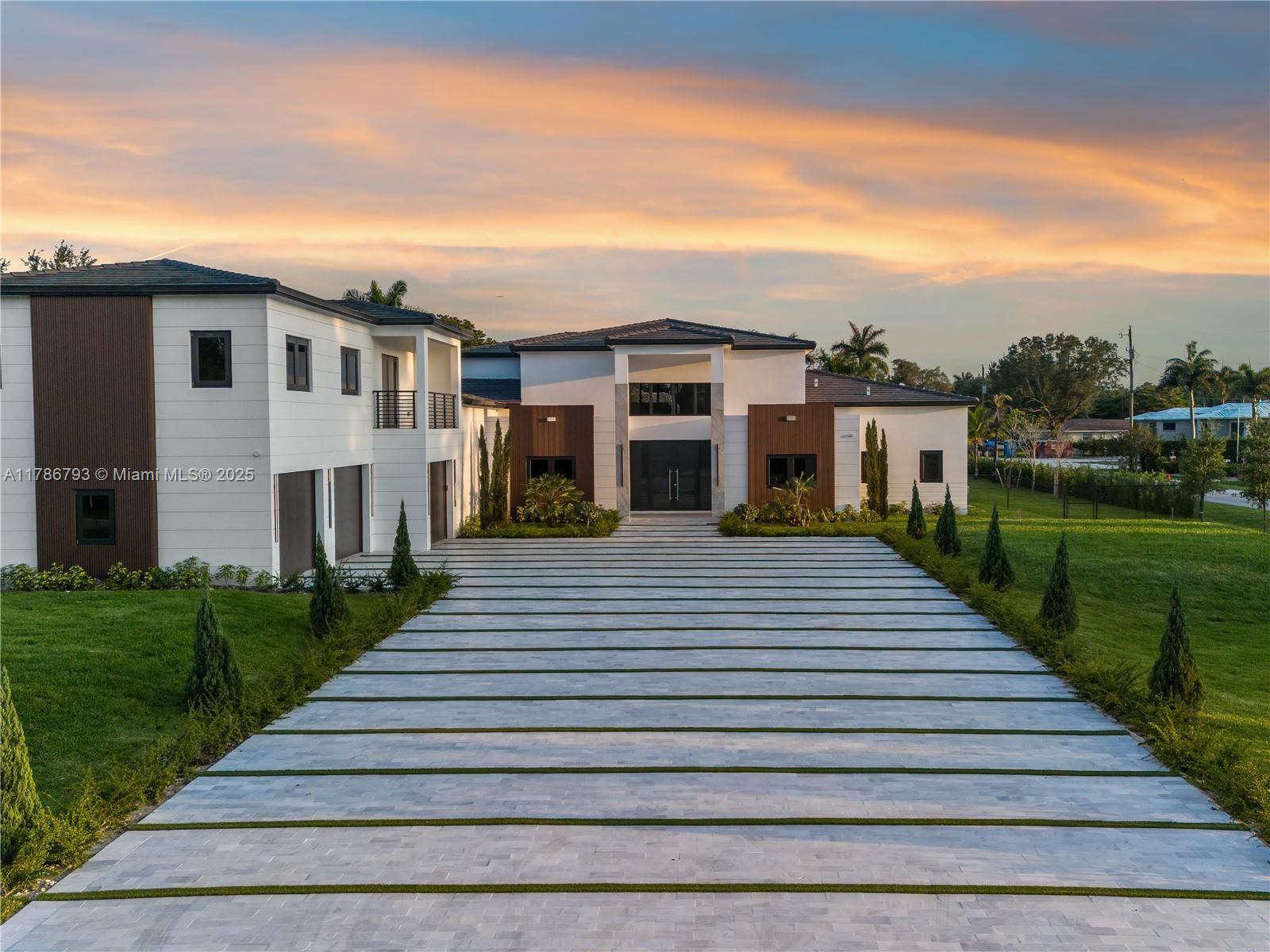 CHAMBERS LAND CO SUB SE1/ - Residential