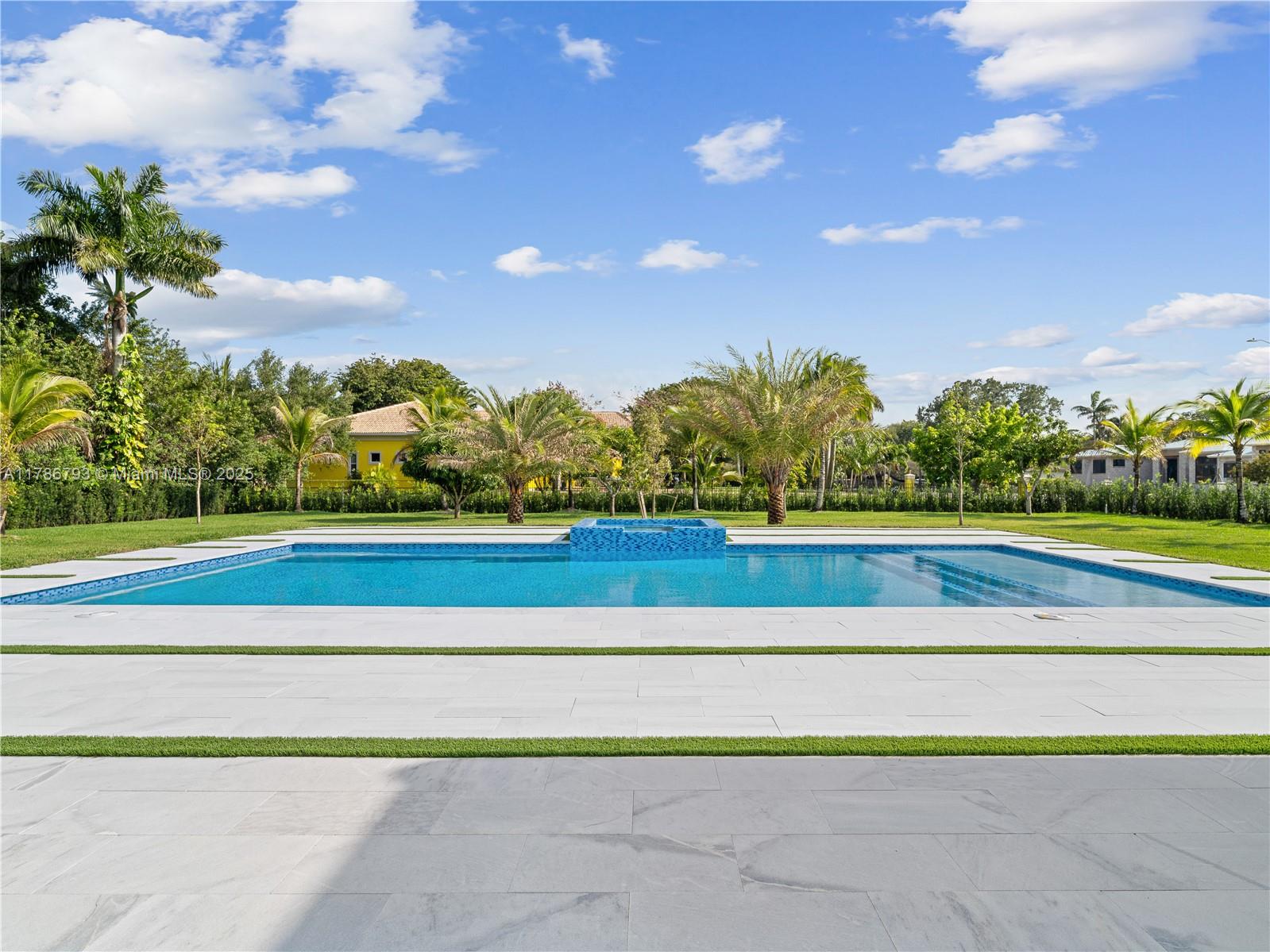 CHAMBERS LAND CO SUB SE1/ - Residential