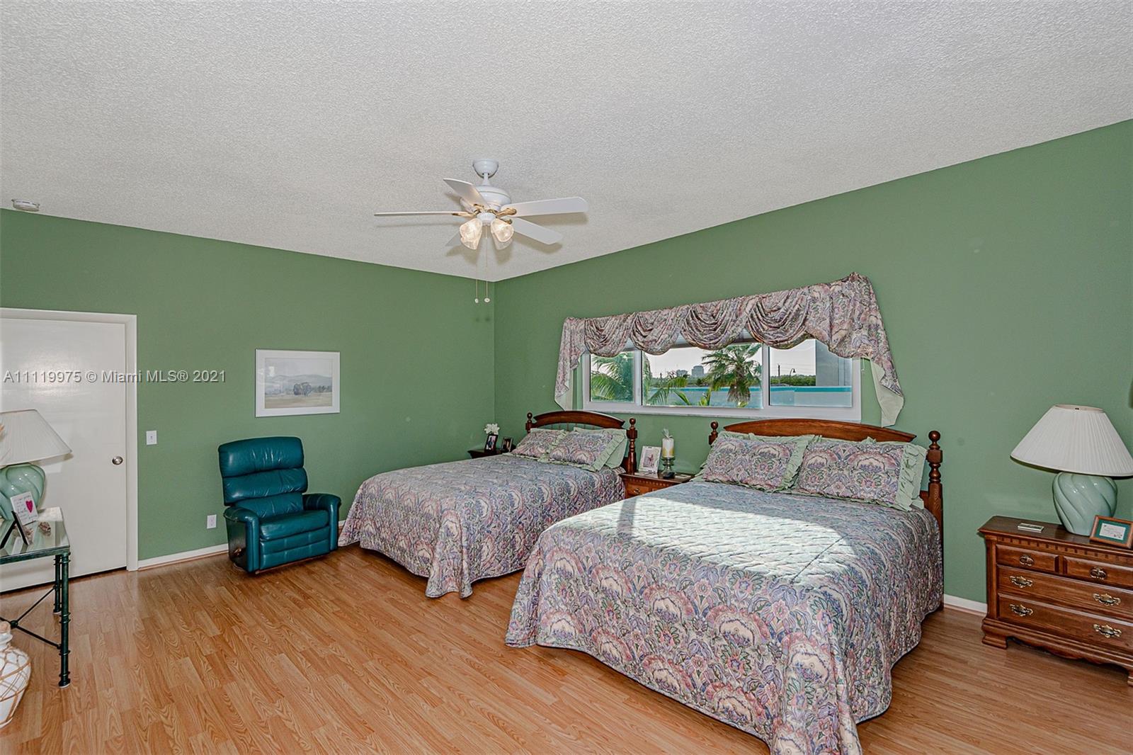 WINDSWEPT CLUB CONDO - Residential