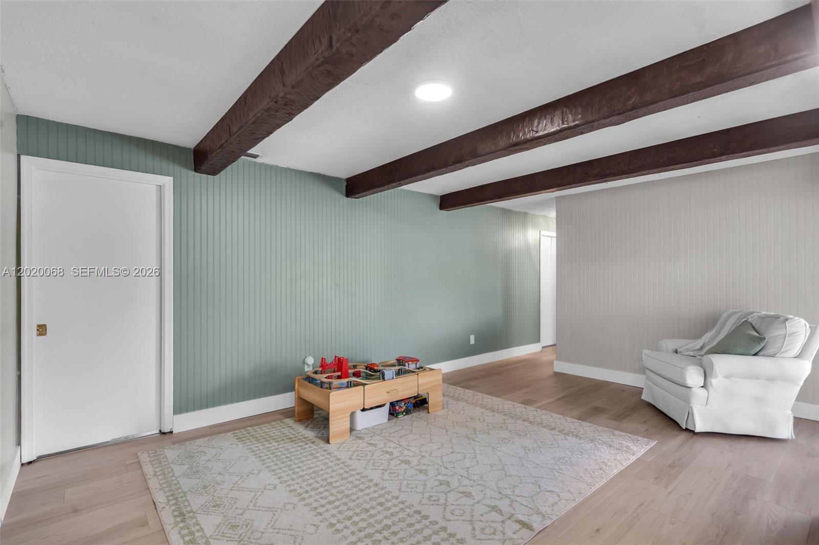 CLUSTERS CORAL SPRINGS - Residential