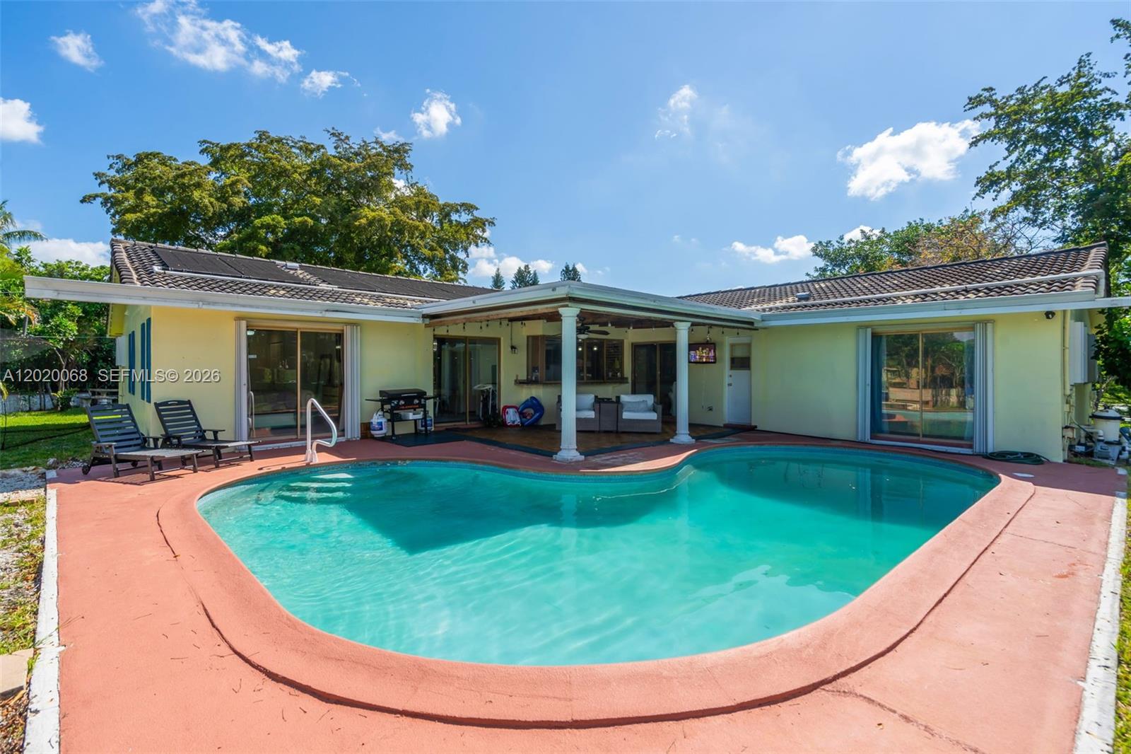 CLUSTERS CORAL SPRINGS - Residential
