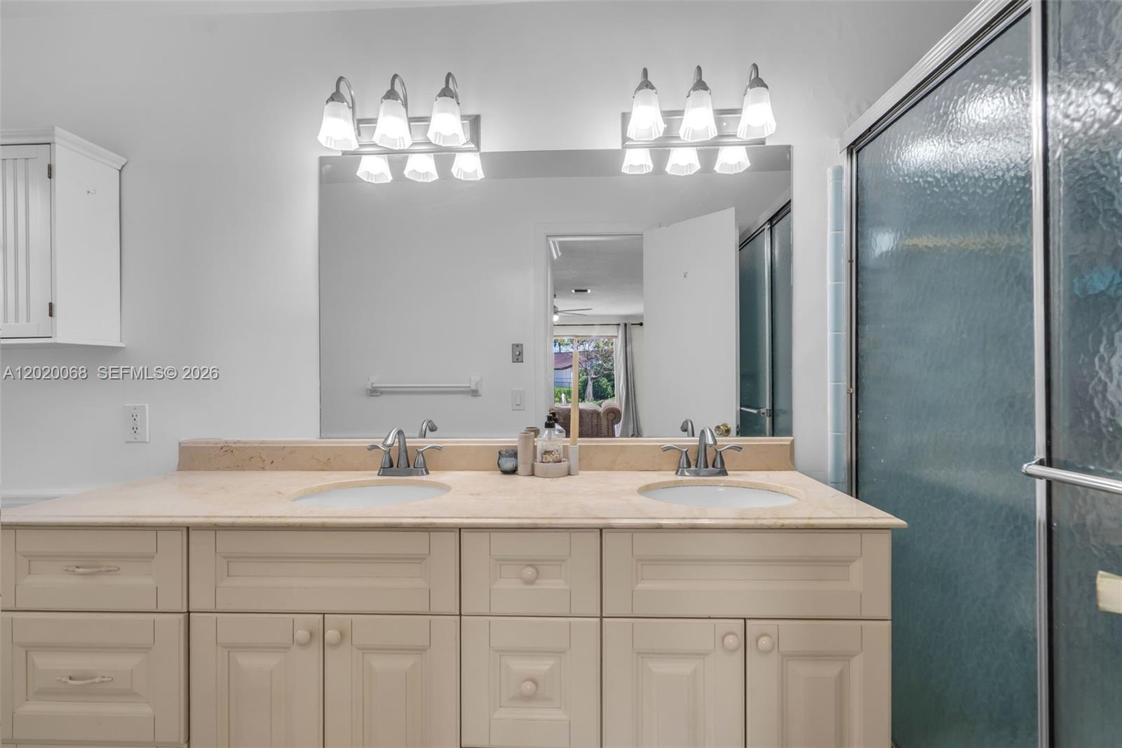 CLUSTERS CORAL SPRINGS - Residential