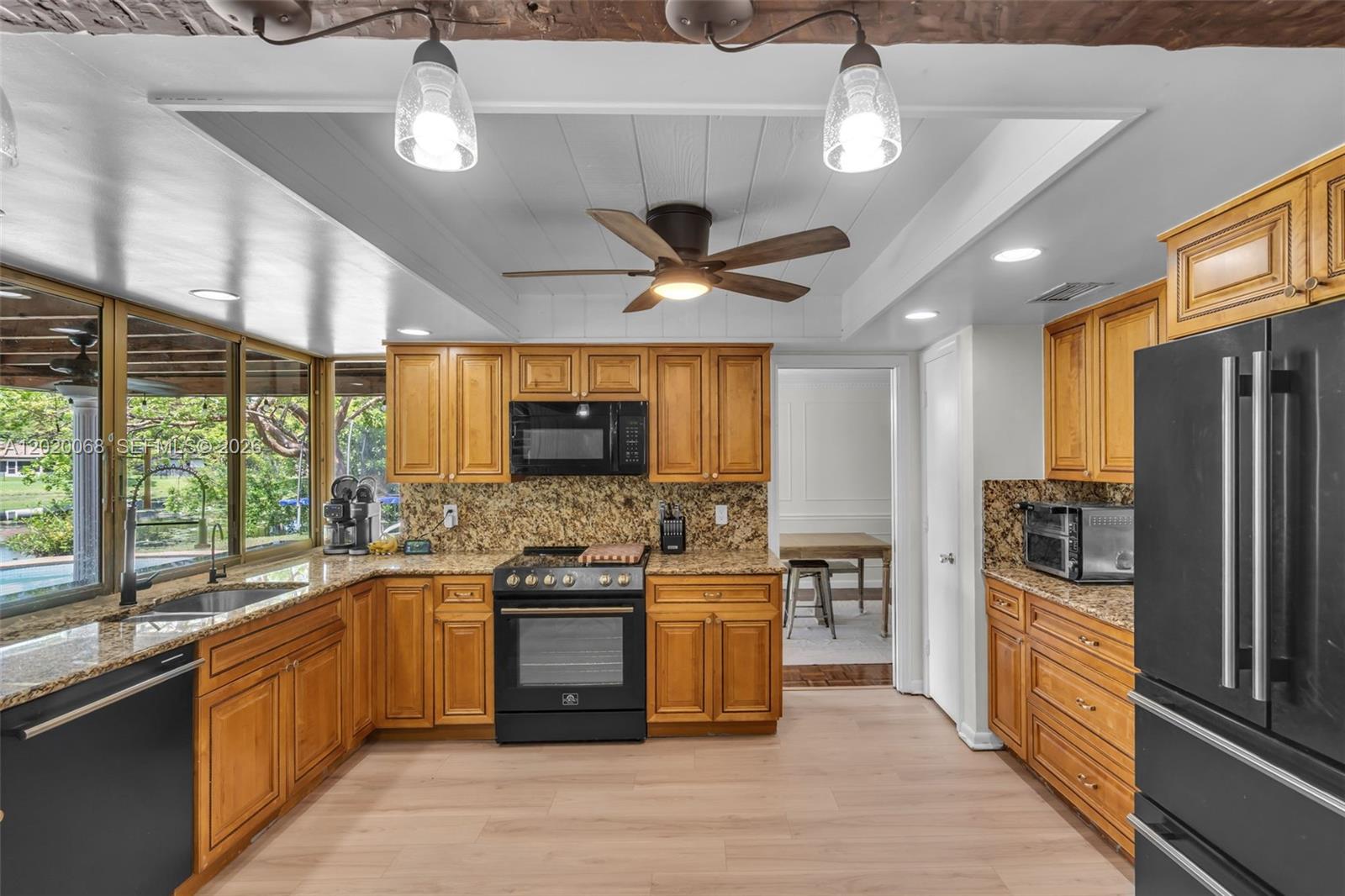 CLUSTERS CORAL SPRINGS - Residential