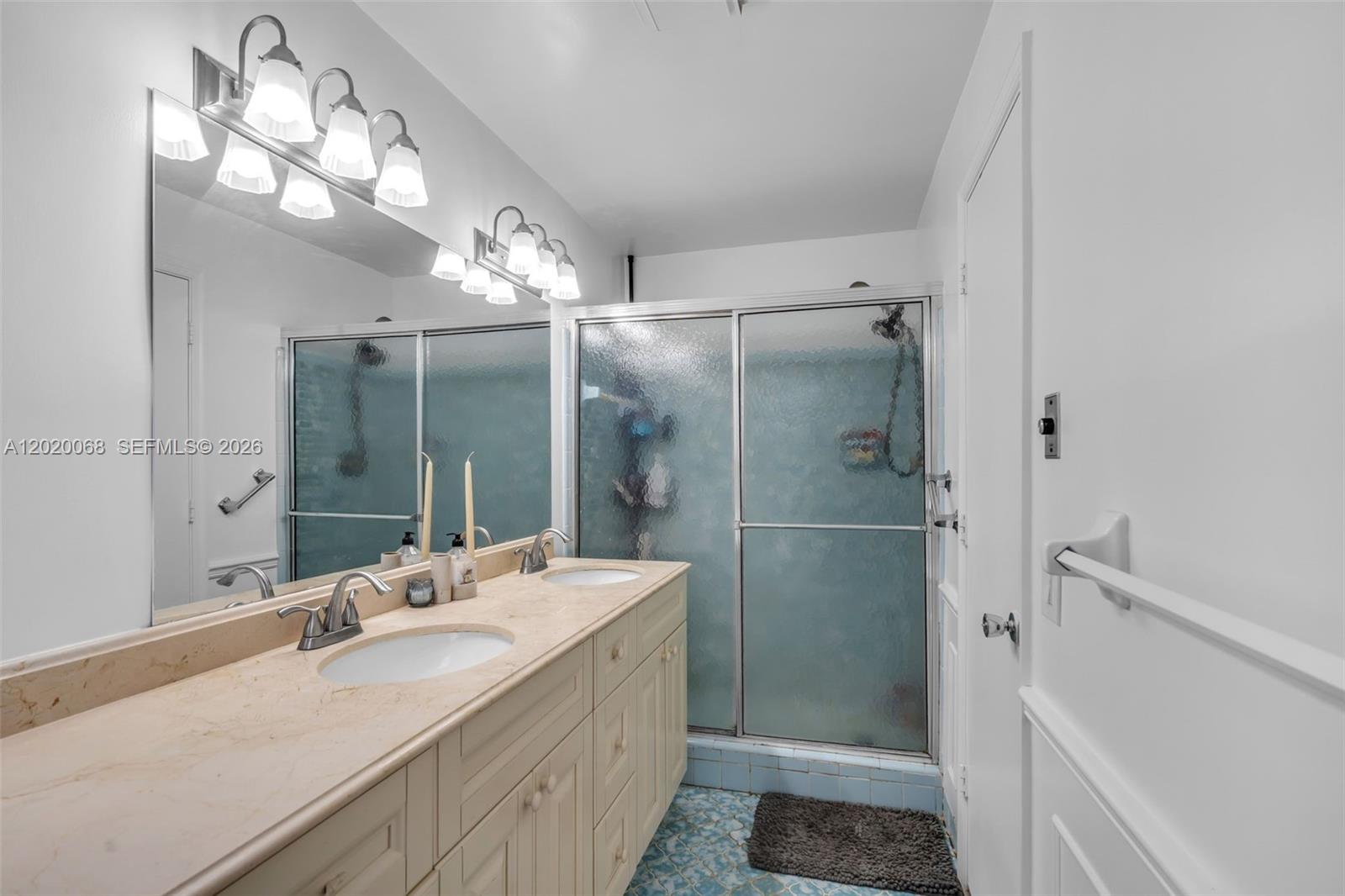 CLUSTERS CORAL SPRINGS - Residential