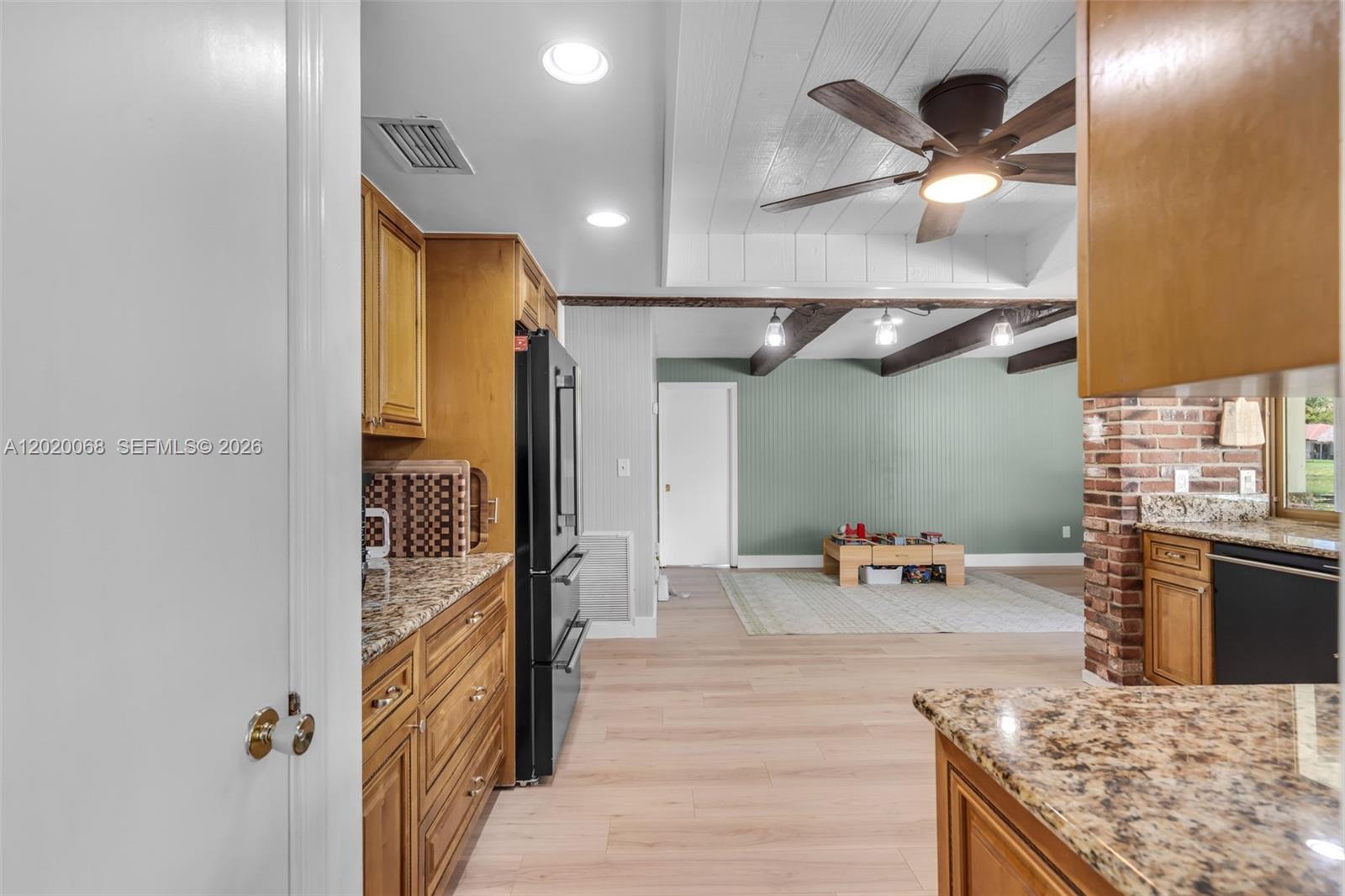 CLUSTERS CORAL SPRINGS - Residential