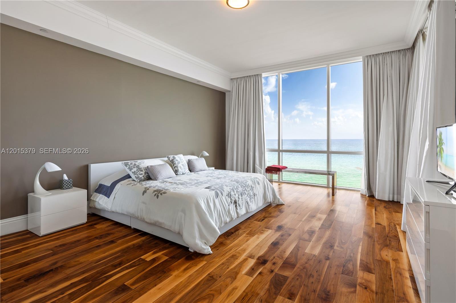 TURNBERRY OCEAN COLONY - Residential