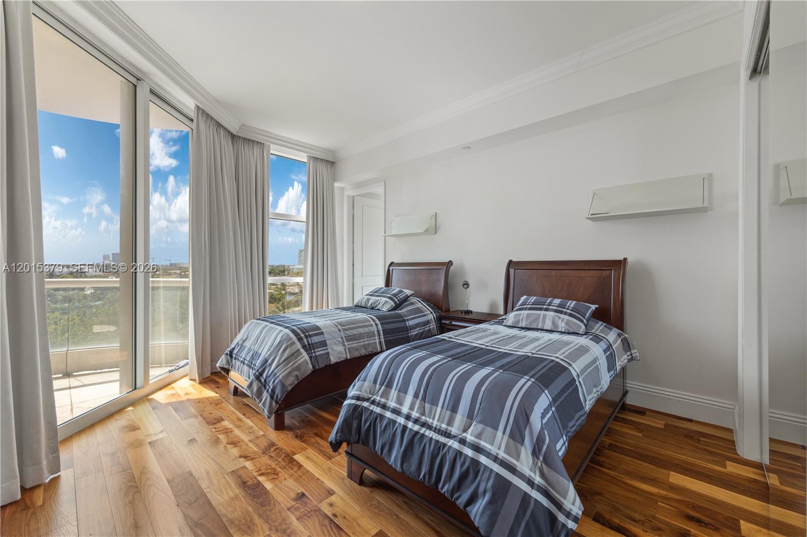 TURNBERRY OCEAN COLONY - Residential