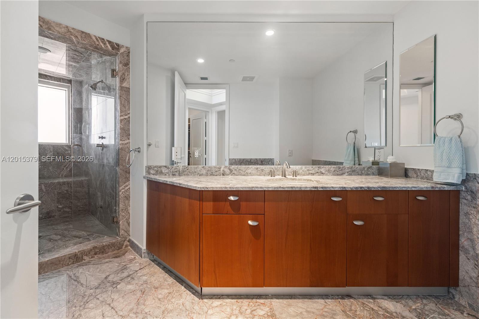 TURNBERRY OCEAN COLONY - Residential