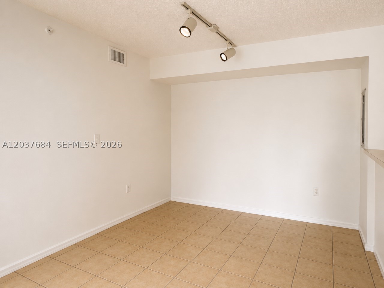 DEVONAIRE CONDO AT PEMBRO - Residential Lease