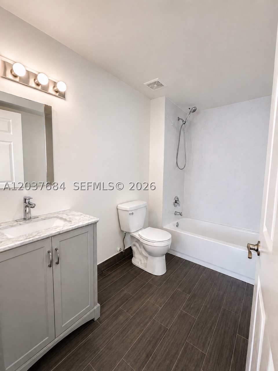 DEVONAIRE CONDO AT PEMBRO - Residential Lease
