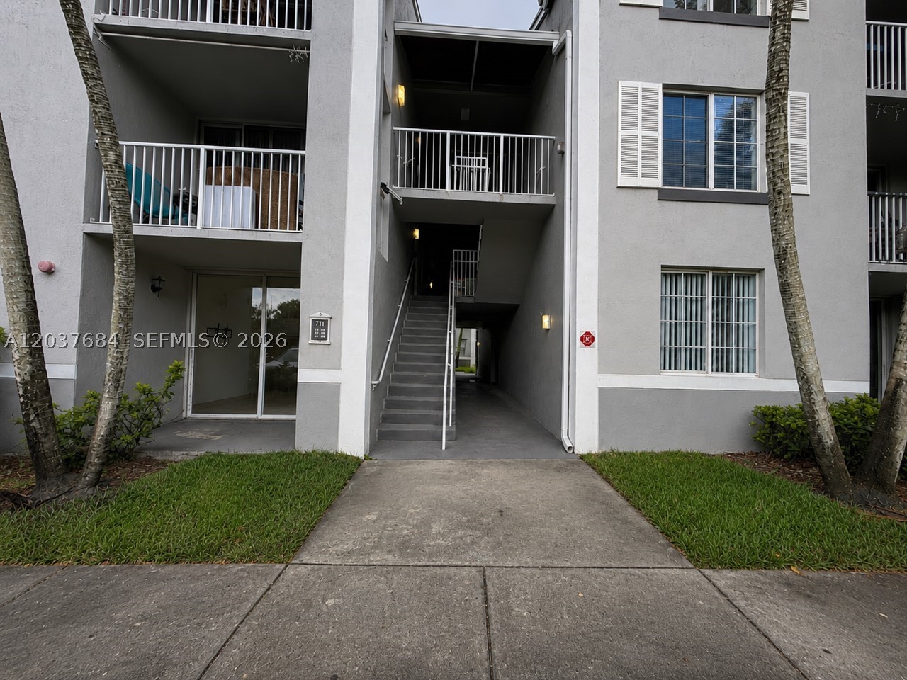 DEVONAIRE CONDO AT PEMBRO - Residential Lease