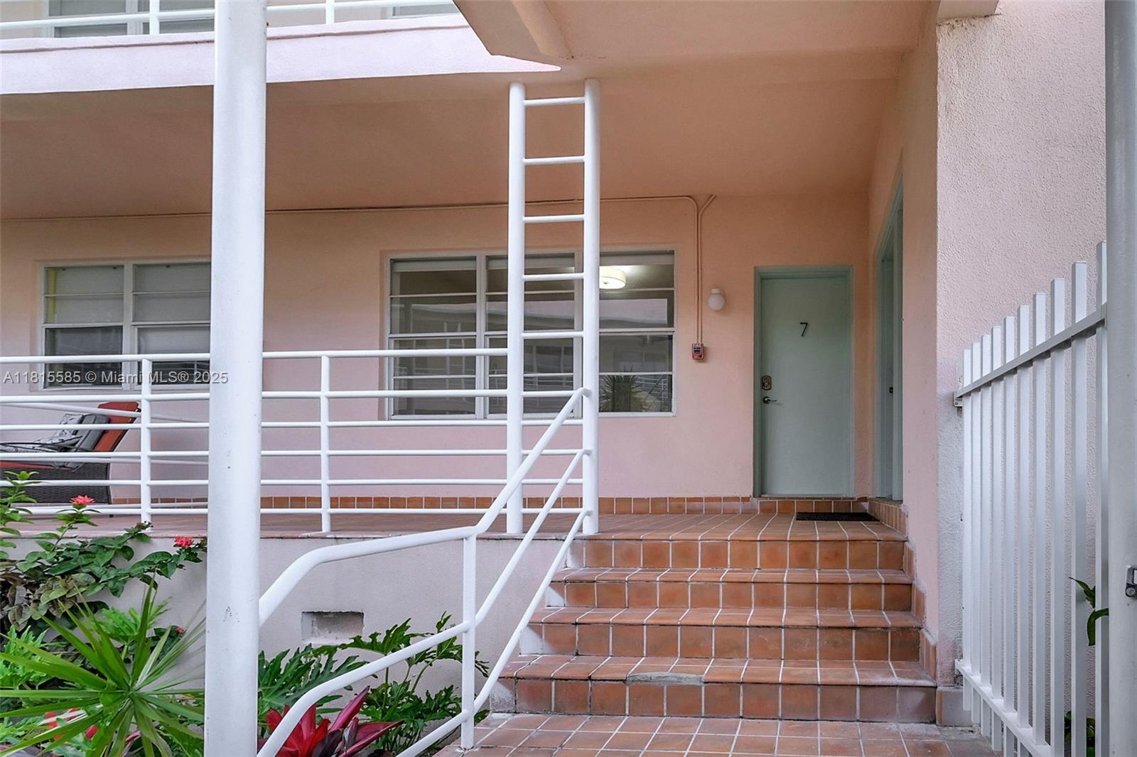BAY DRIVE CONDO - Residential Lease