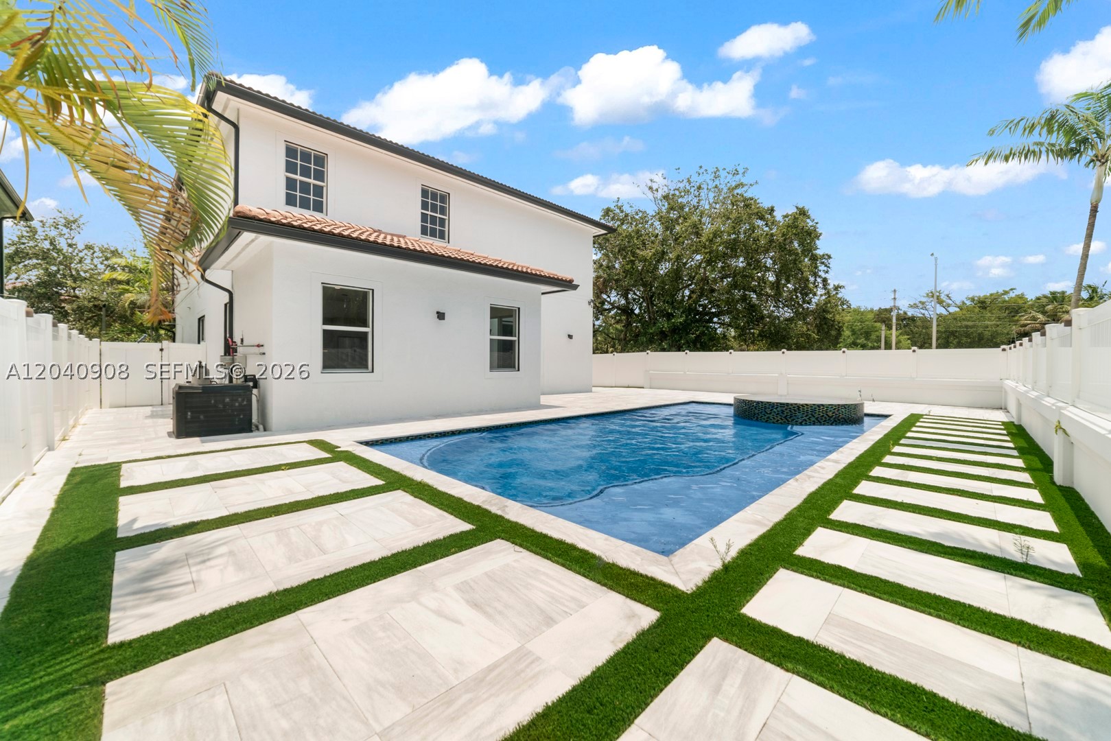 SCHOONER RIDGE - Residential