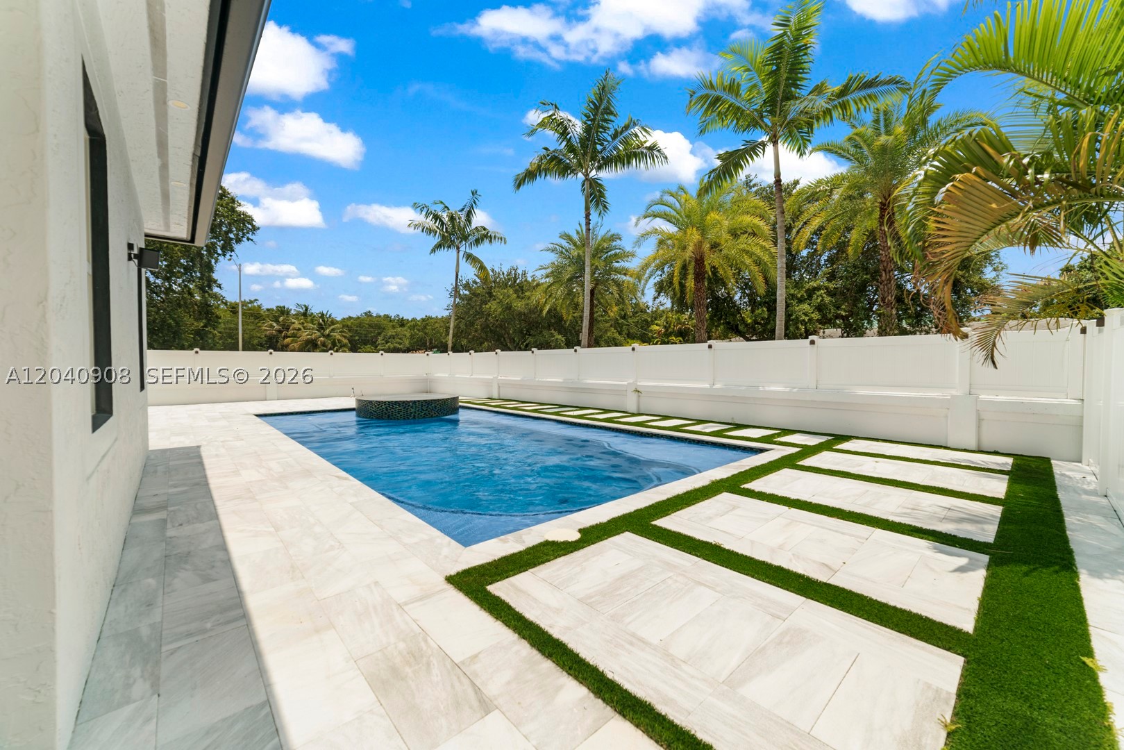 SCHOONER RIDGE - Residential