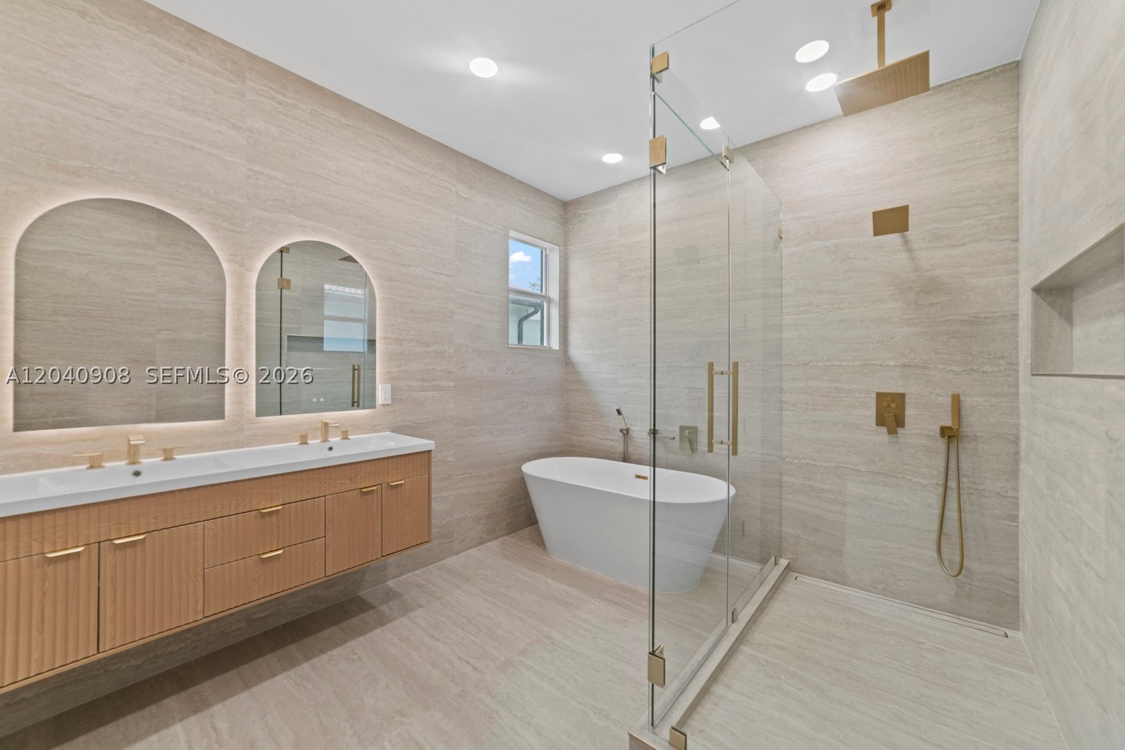 SCHOONER RIDGE - Residential