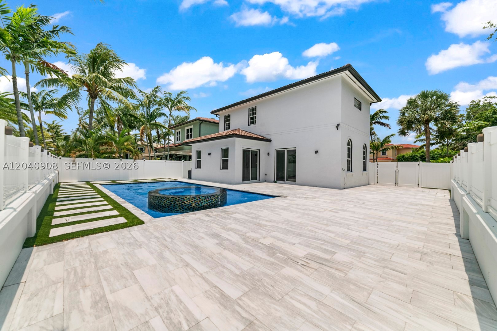 SCHOONER RIDGE - Residential