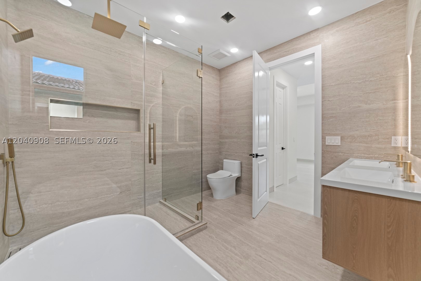 SCHOONER RIDGE - Residential
