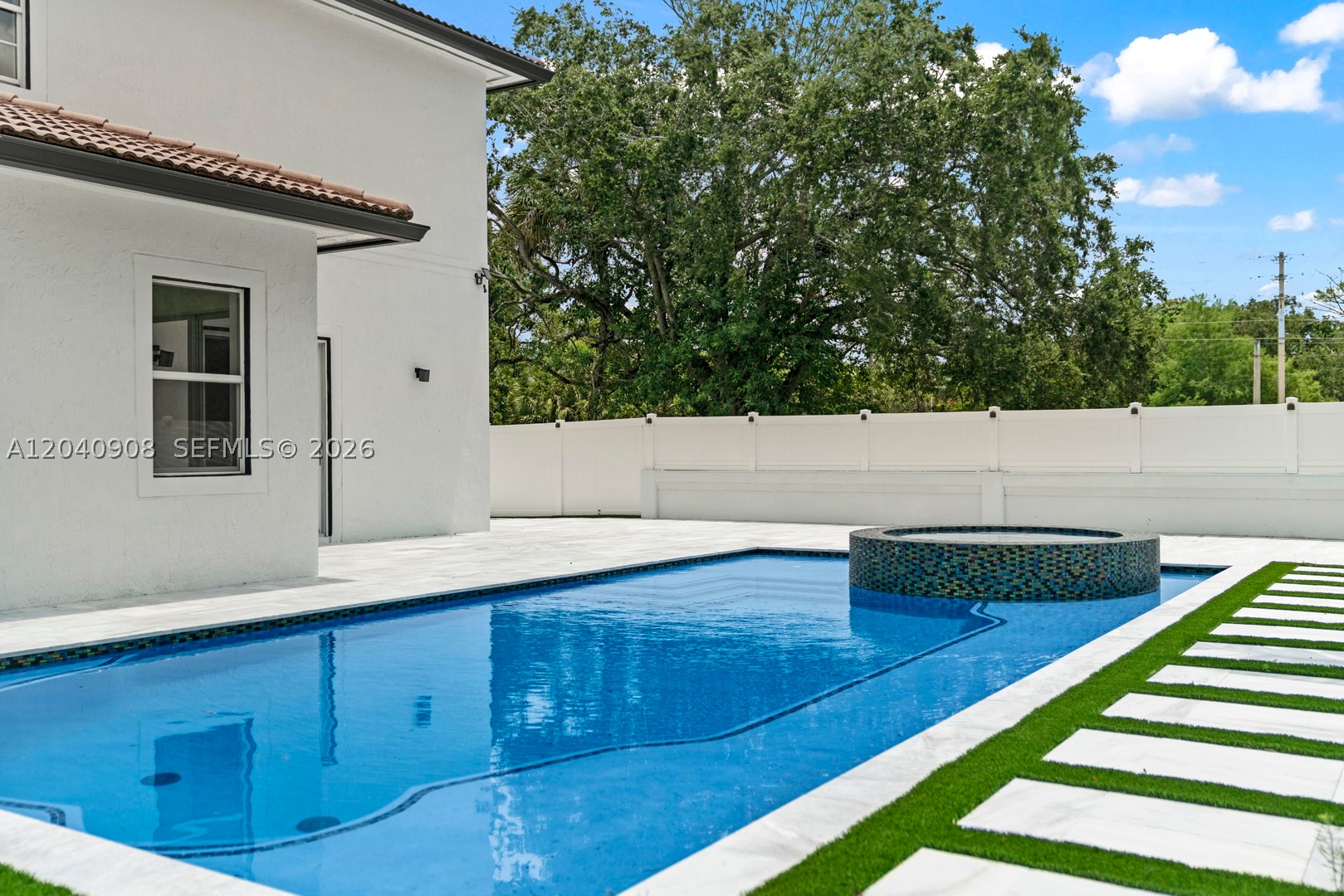 SCHOONER RIDGE - Residential