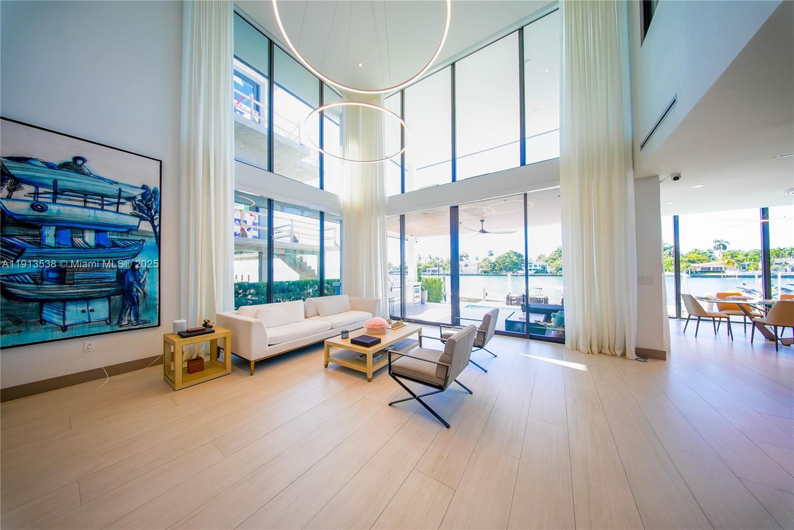 TREASURE ISLAND - Residential