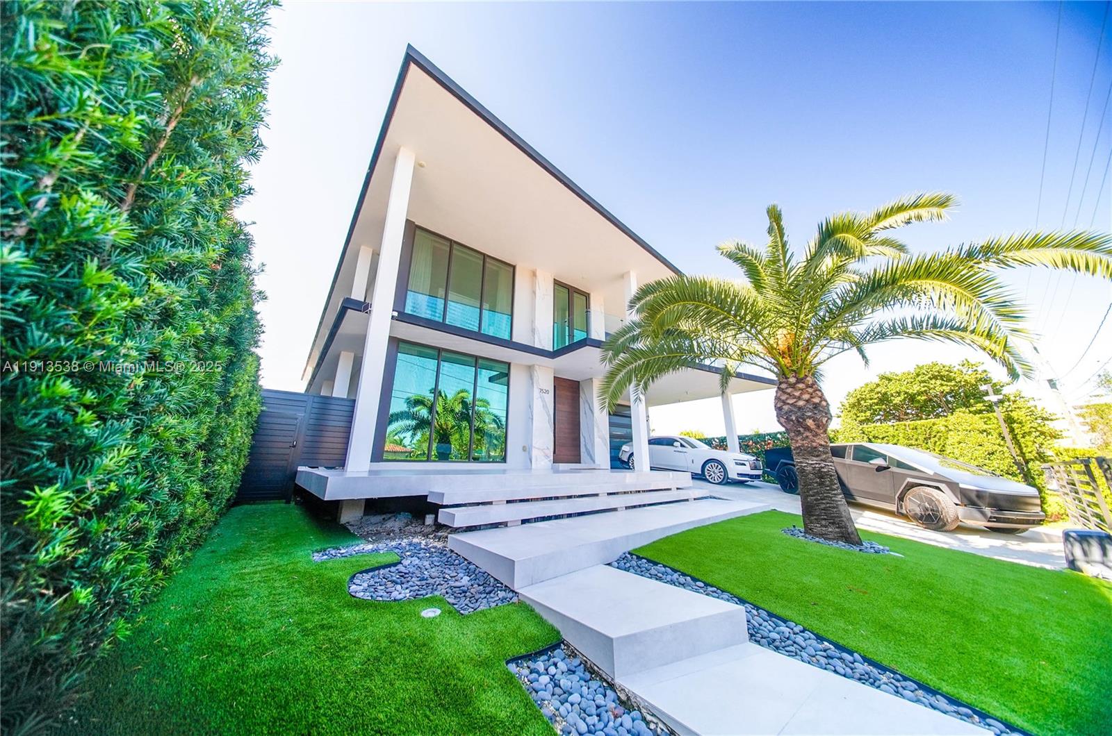 TREASURE ISLAND - Residential
