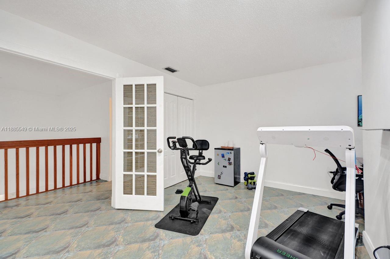 GOLFVIEW TH AT KENDALE LK - Residential