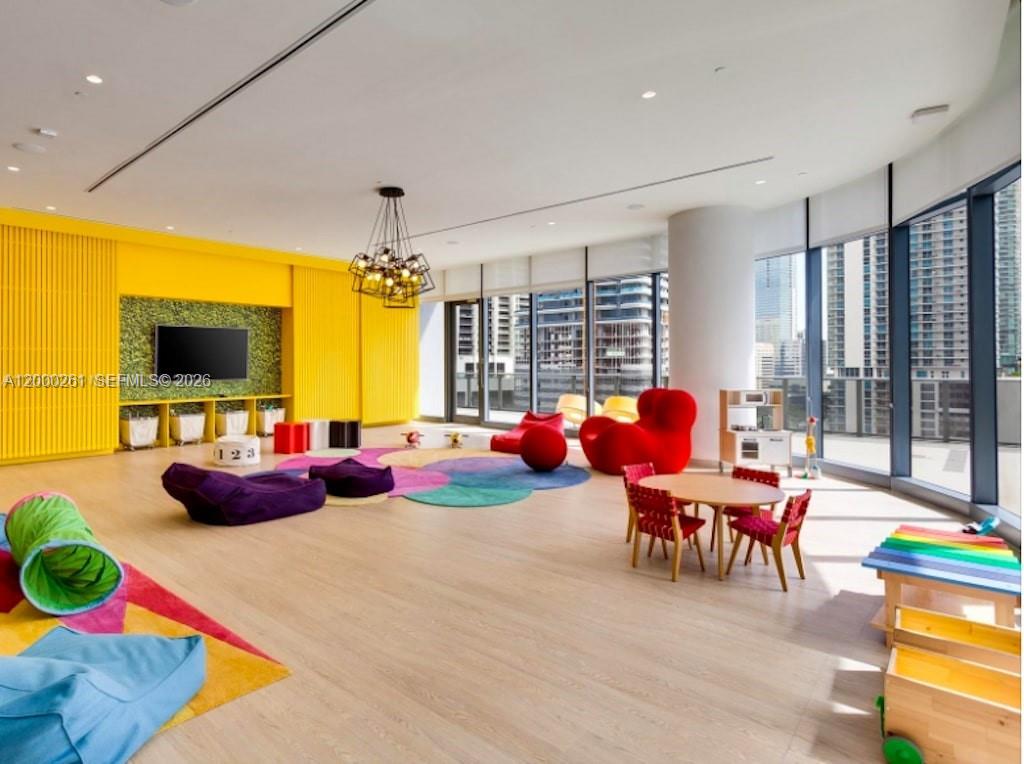 BRICKELL HEIGHTS EAST CON - Residential