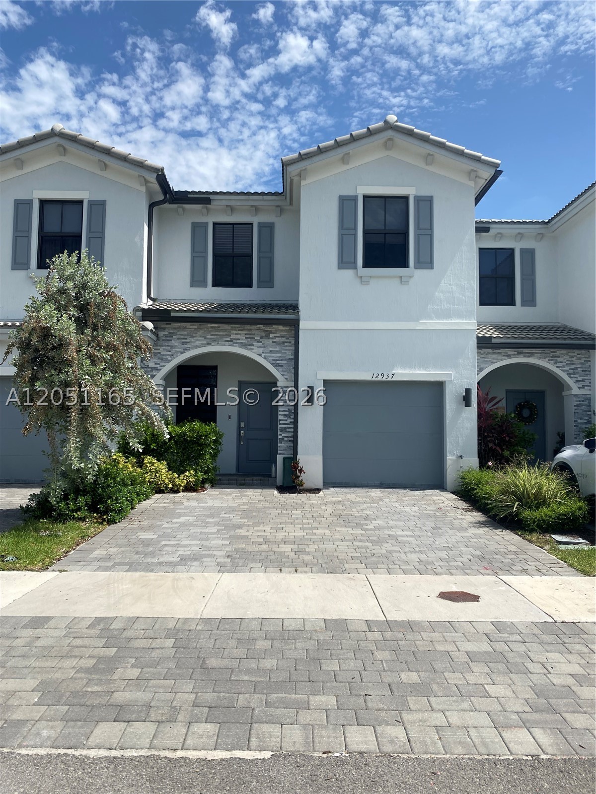 CAMBRIDGE ESTATES FIRST A - Residential Lease