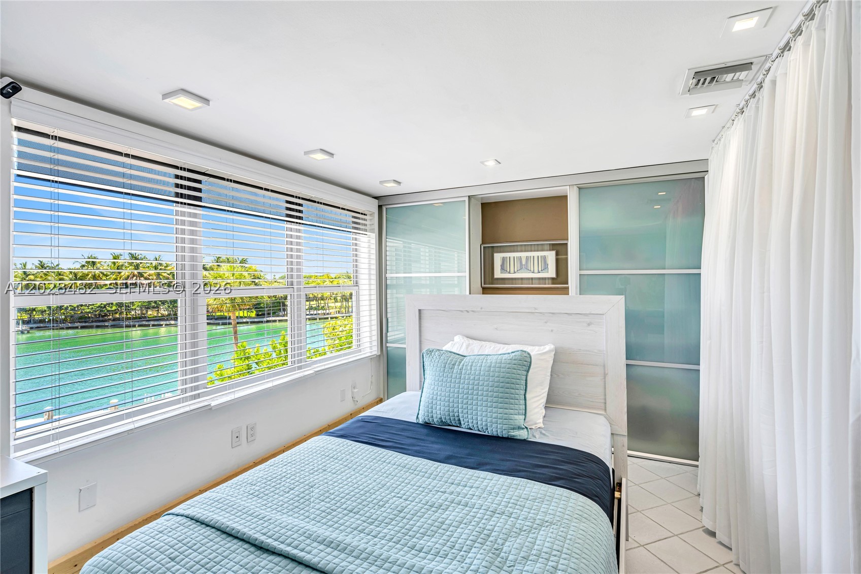 BLAIR HOUSE CONDO - WEST - Residential