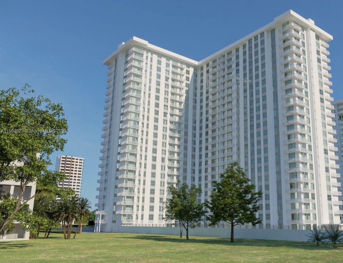 WINSTON TOWERS 400 CONDO - Residential