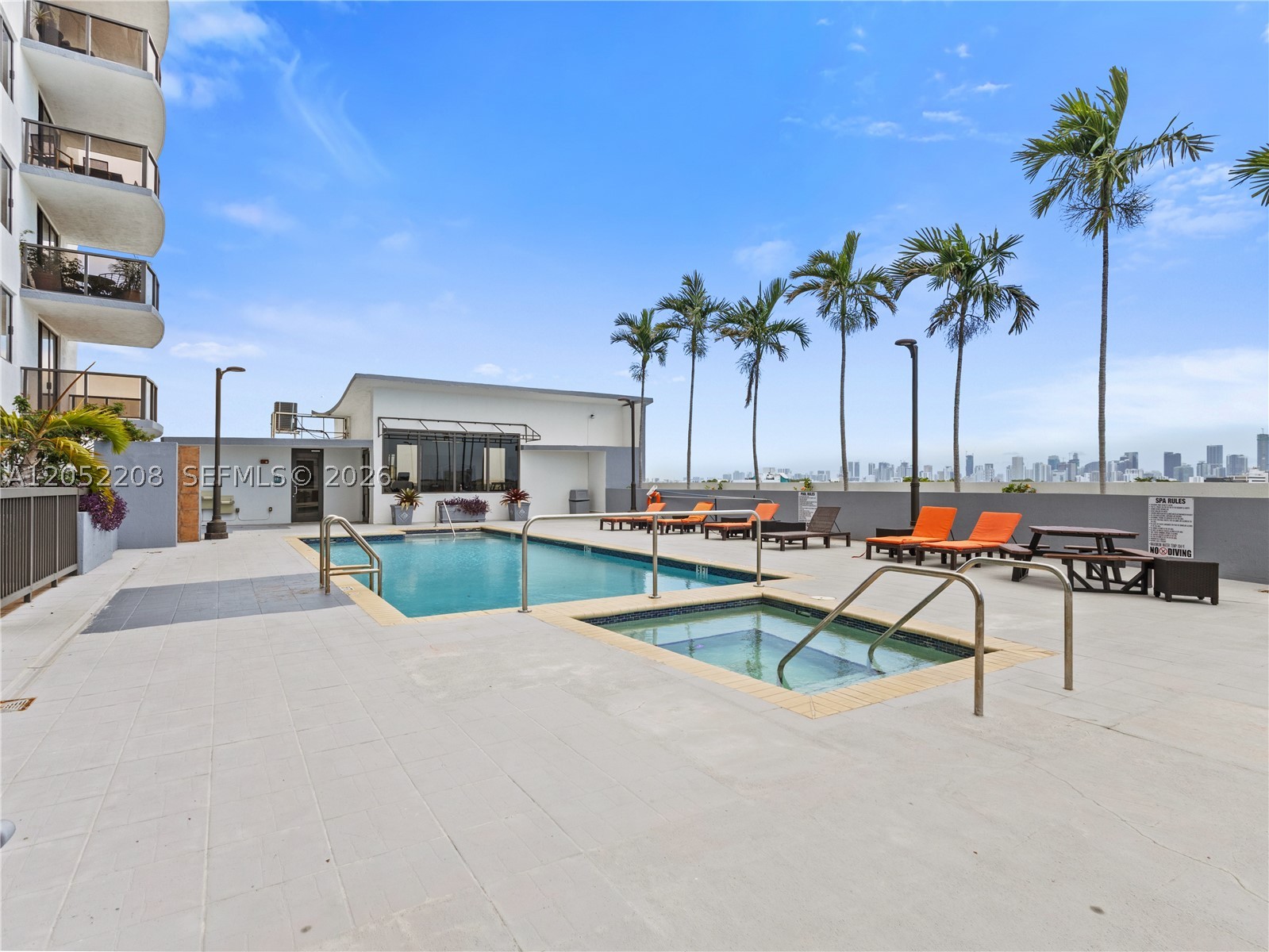 THE LUXOR RESIDENCES COND - Residential Lease