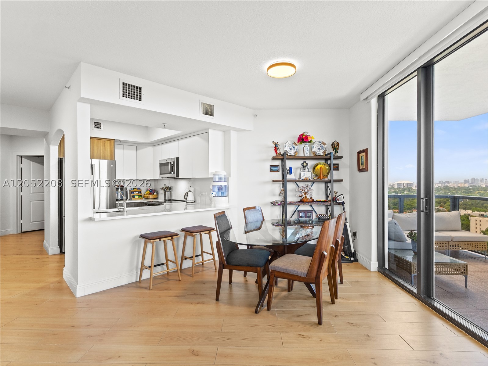 THE LUXOR RESIDENCES COND - Residential Lease