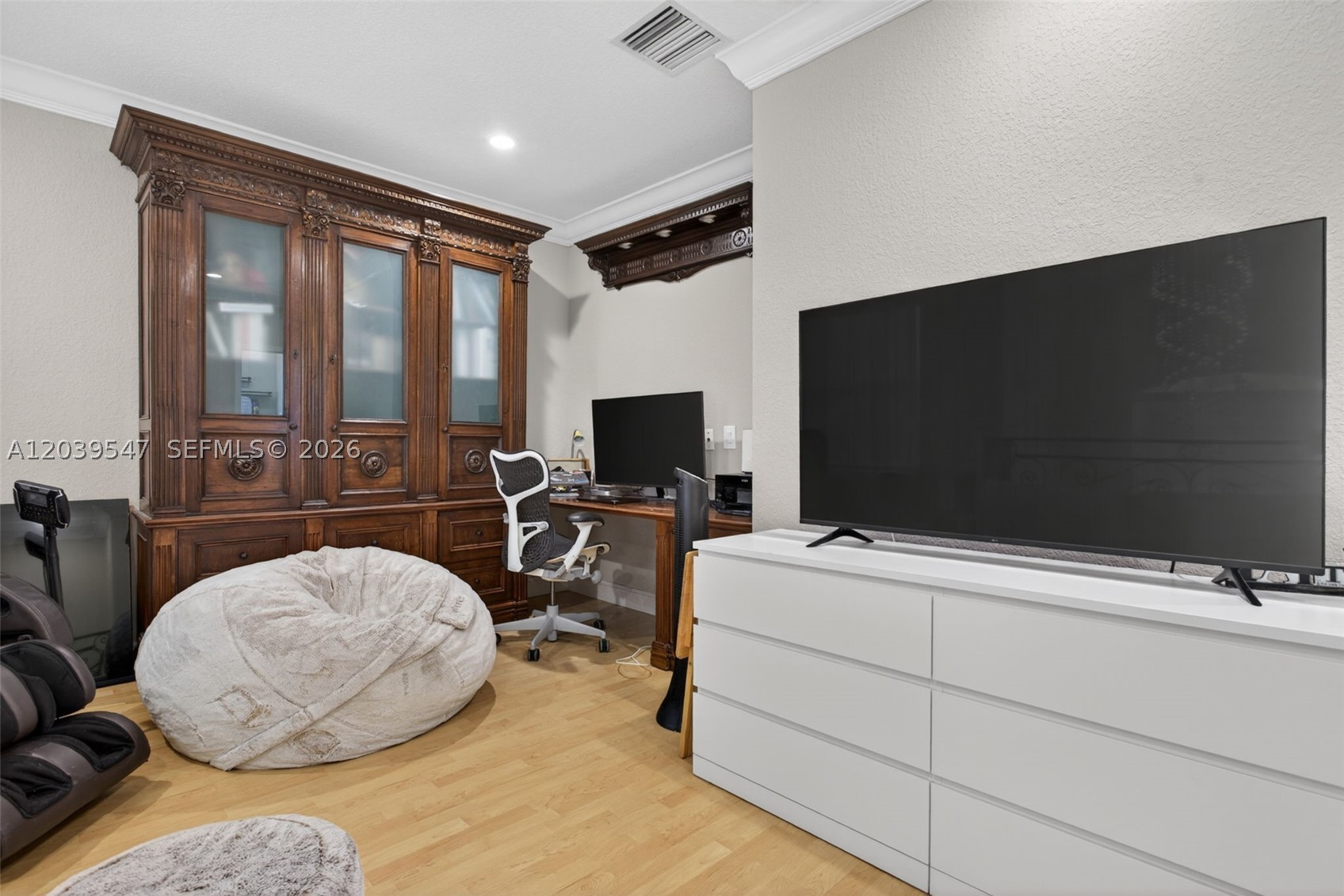 CYPRESS ESTATES - Residential