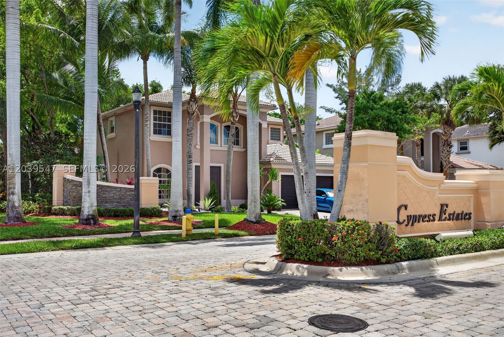 CYPRESS ESTATES - Residential