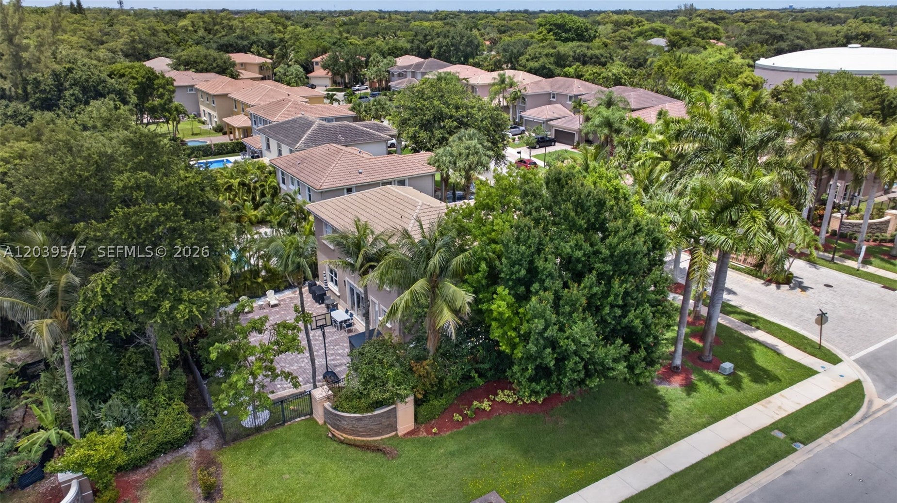 CYPRESS ESTATES - Residential
