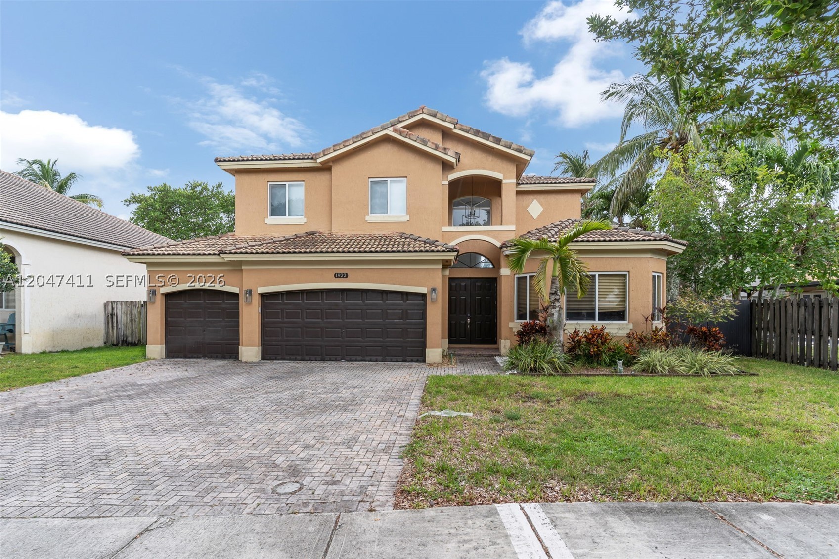 ***ATTENTION REALTORS THIS PROPERTY HAS DEFECTIVE DRYWALL PRICED WELL BELOW MARKET VALUE**OWNER FINANCING AVAILABLE**4 BED 3.5 BATH, 3 CAR GARAGE, POOL HOME IN THE GATED COMMUNITY OF PALM ISLE ESTATES** COMPLETE PICS WILL BE UPLOADED SHORTLY PROPERTY IS IN GREAT CONDITION** CALL TONY OR LEO FOR MORE INFORMATION**