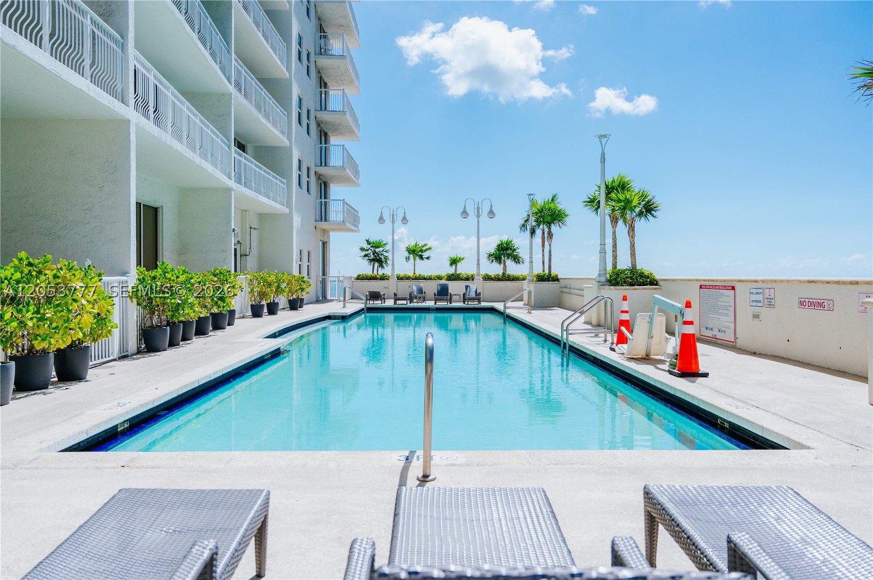 THE CLUB AT BRICKELL BAY - Residential