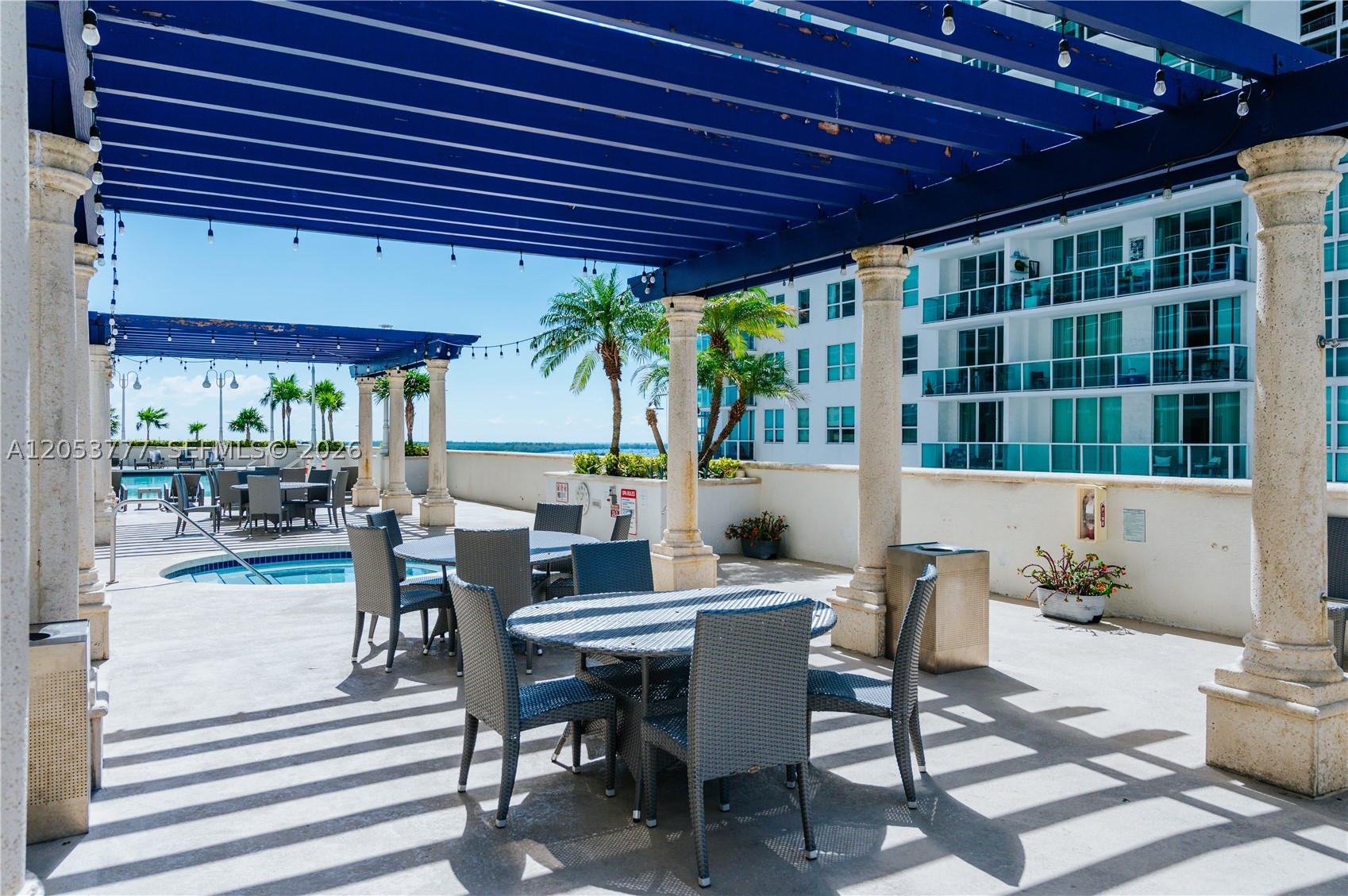 THE CLUB AT BRICKELL BAY - Residential