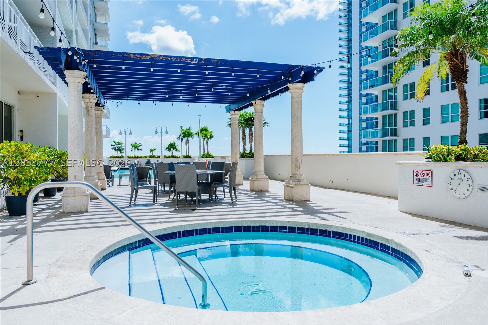 THE CLUB AT BRICKELL BAY - Residential