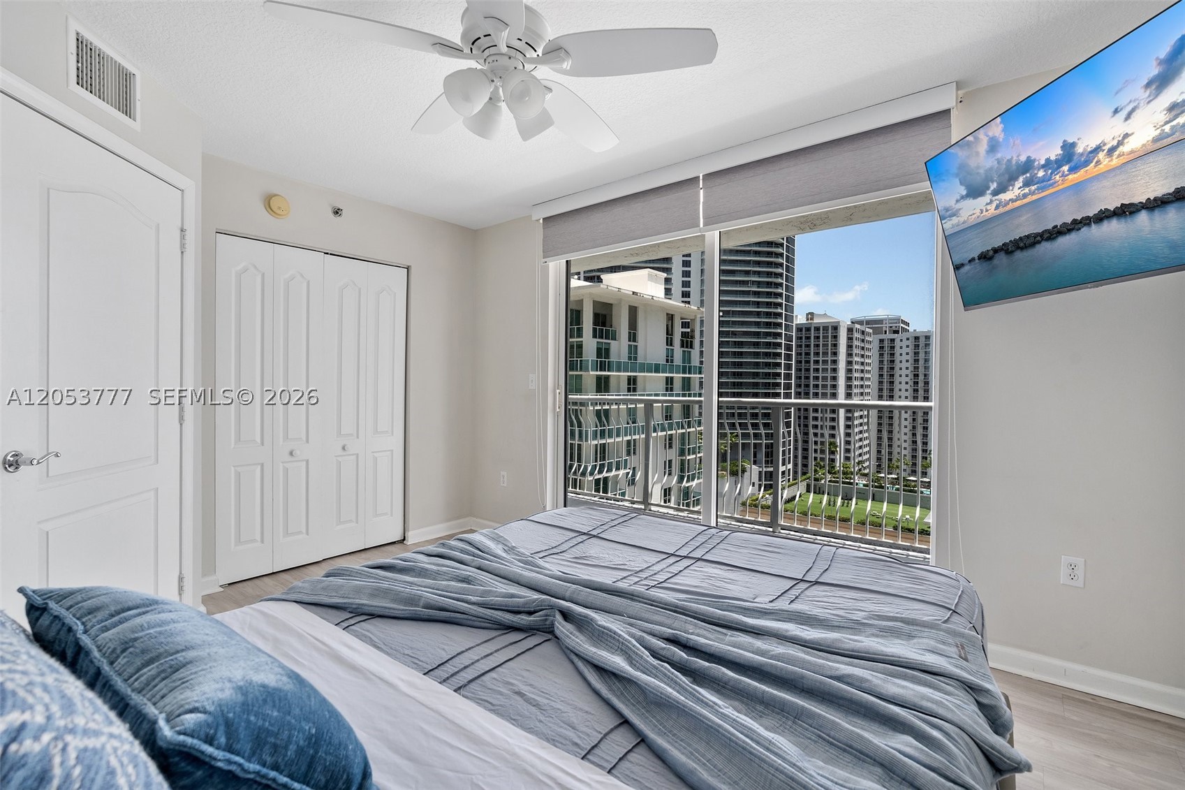 THE CLUB AT BRICKELL BAY - Residential