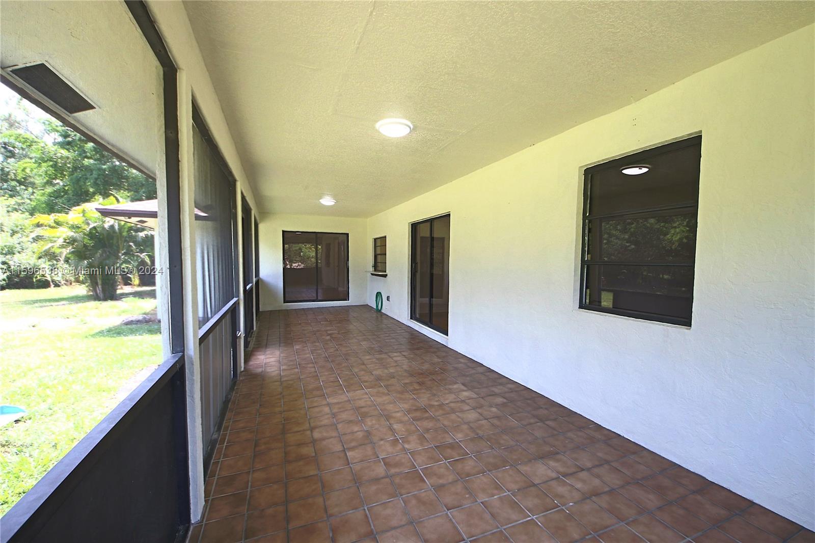 LOXAHATCHEE ACRES - Residential