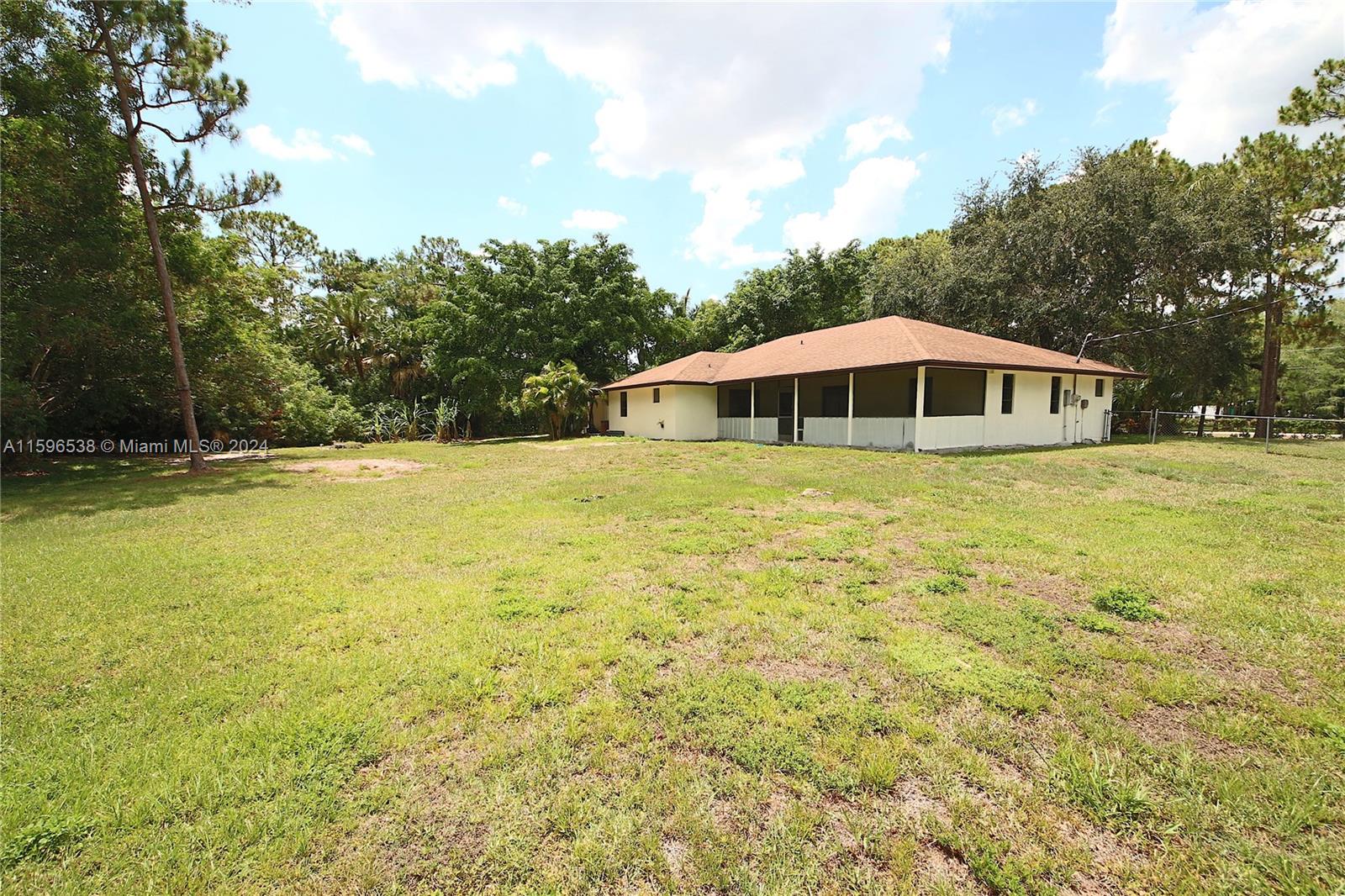 LOXAHATCHEE ACRES - Residential