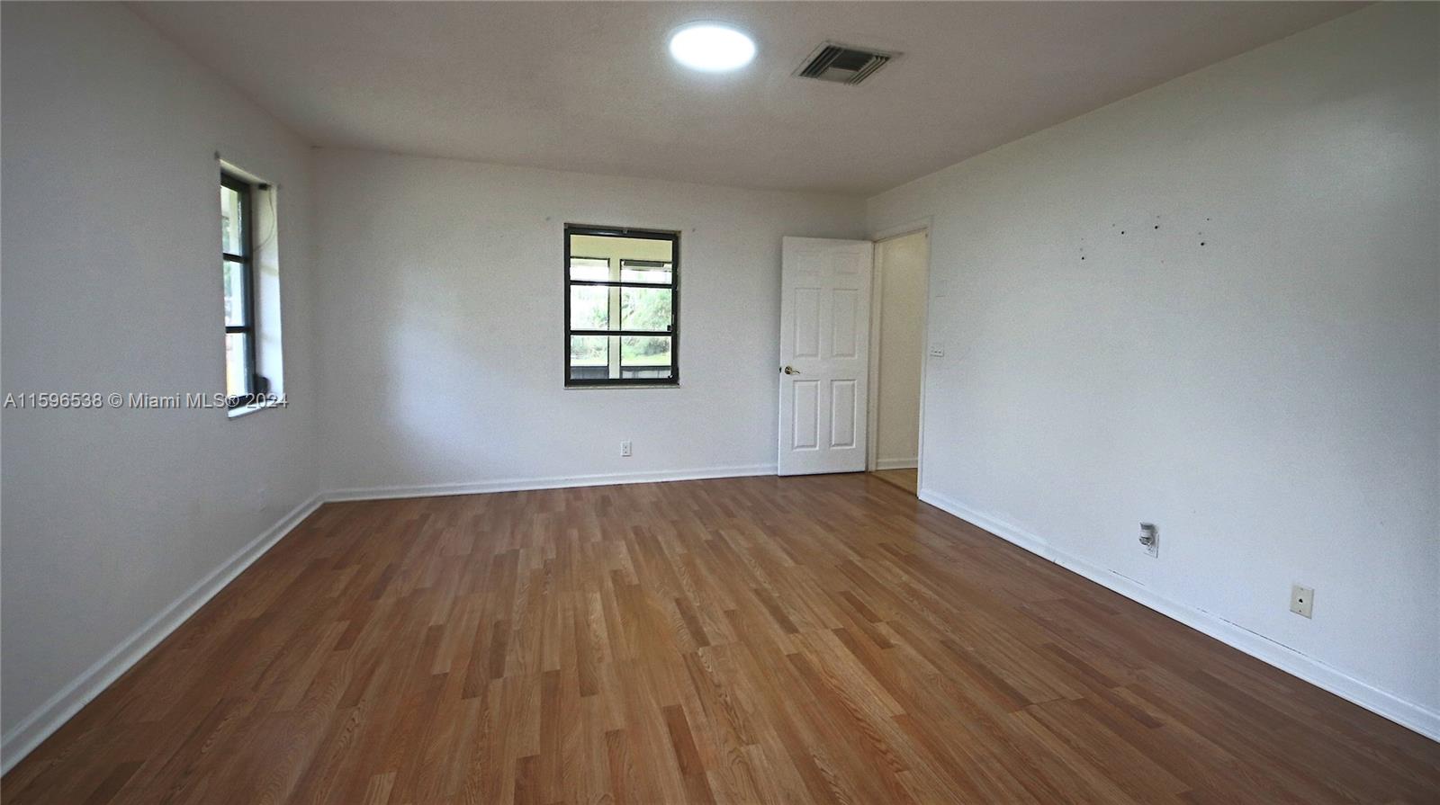 LOXAHATCHEE ACRES - Residential