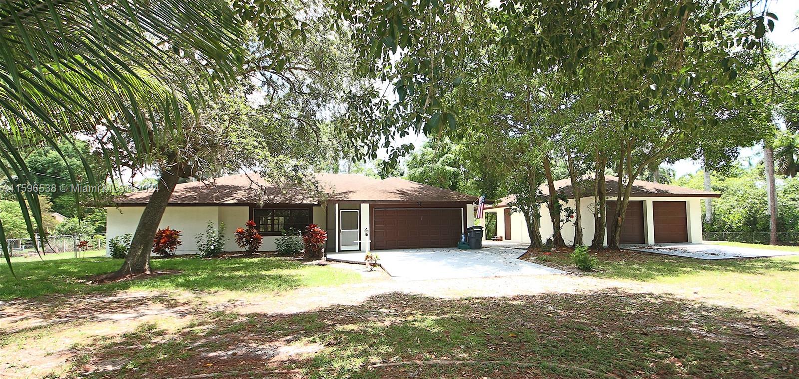 LOXAHATCHEE ACRES - Residential
